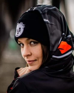 Reach MFG OISHI - BEAR METAL BEANIE (BLACK/WHITE)